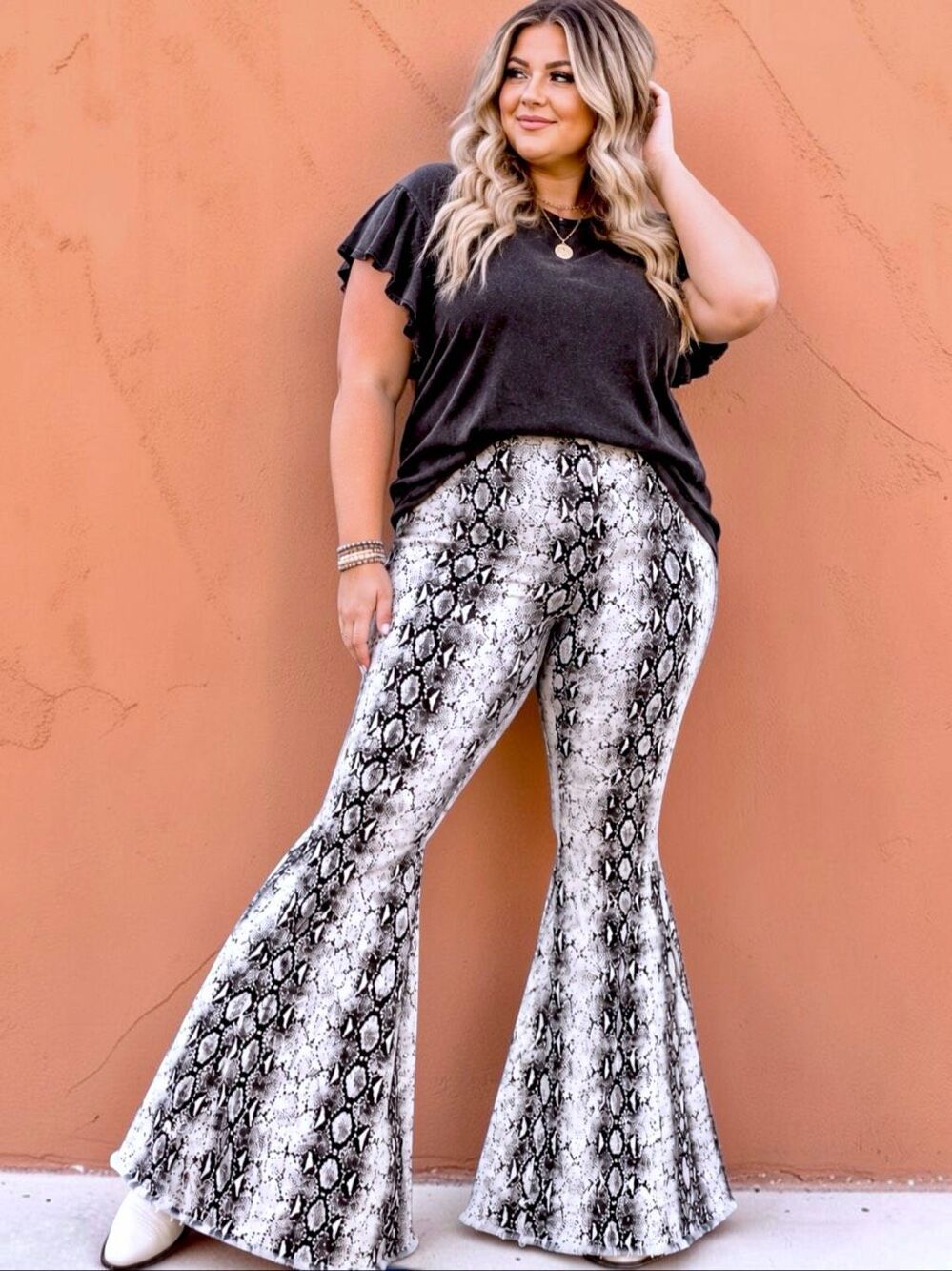 Snakeskin Bell Bottom Jeans 3X High Rise Flare Raw Hem | Home Folk Boutique NWT